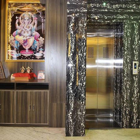 Hotel O Blue Diamond Varanasi Exterior foto